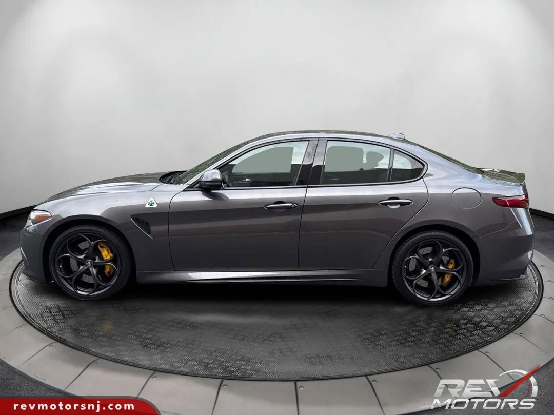 Used 2018 Alfa Romeo Giulia Quadrifoglio w/ Driver Assist Dynamic Package RWD image 2