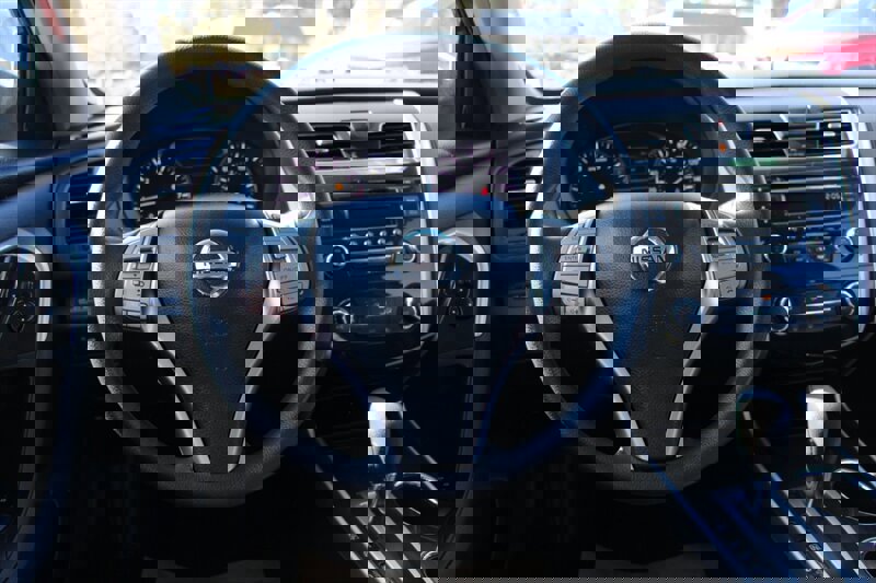 Used 2013 Nissan Altima 2.5 S image 17