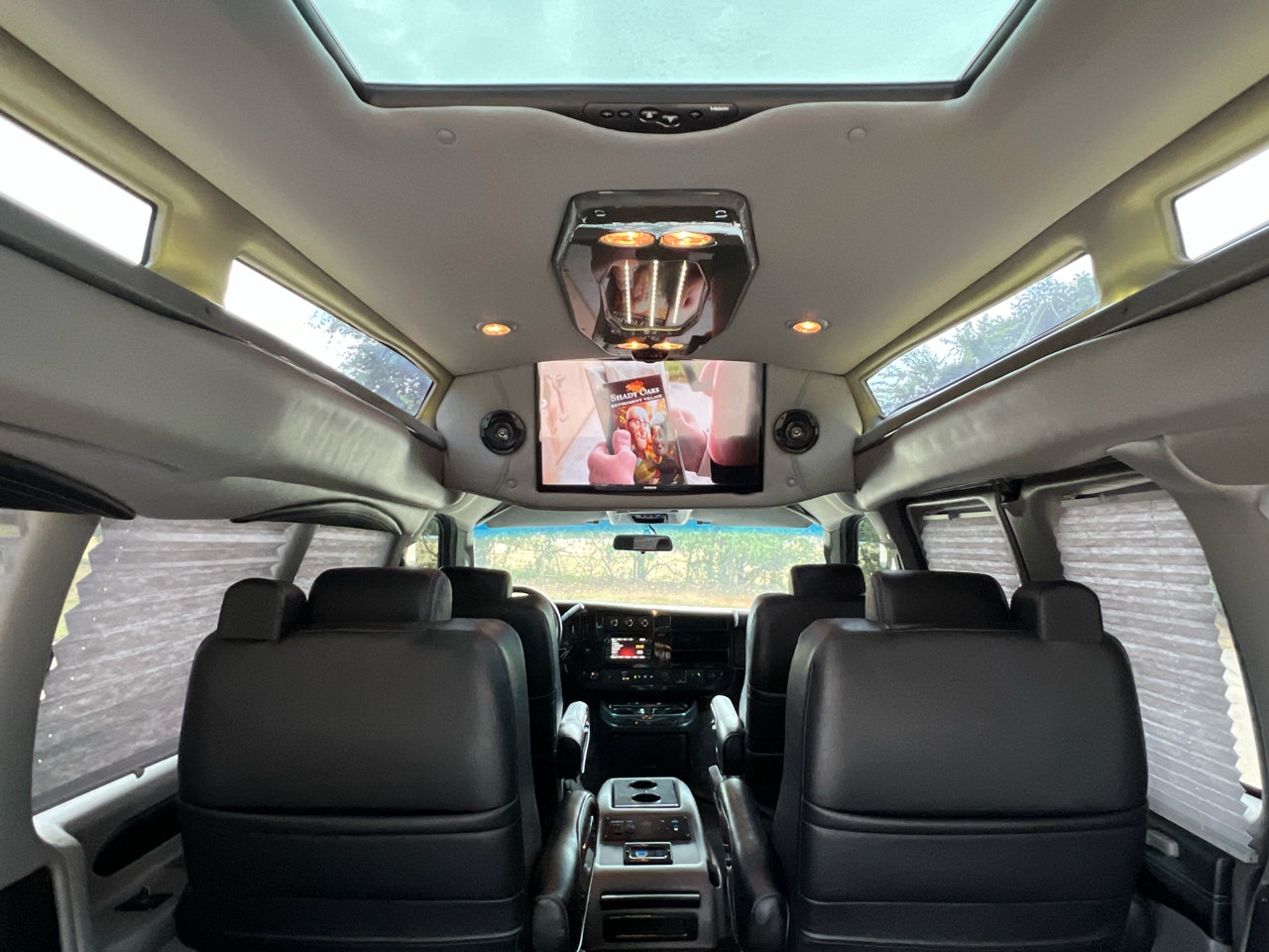 Used 2018 GMC Savana 3500 image 80