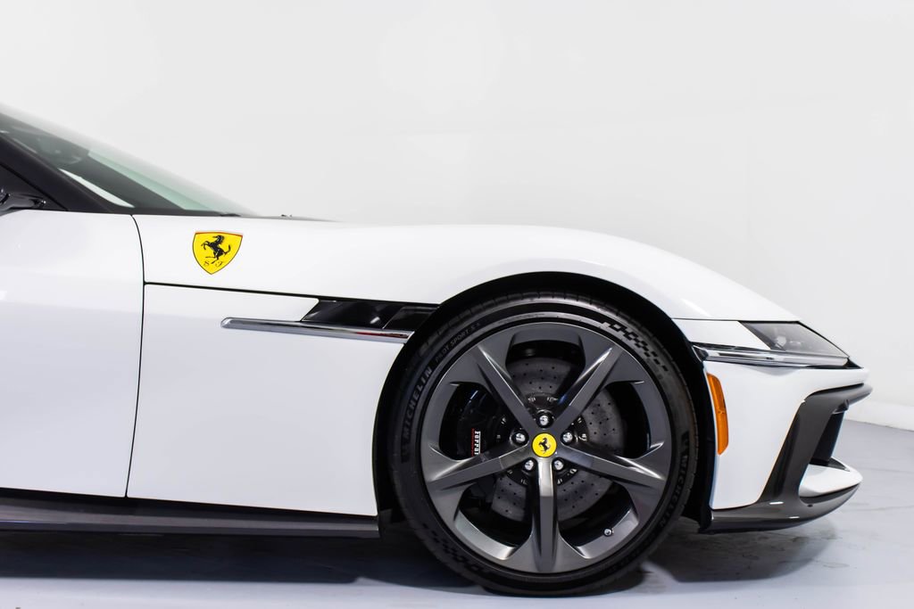 Certified 2025 Ferrari 12Cilindri image 16