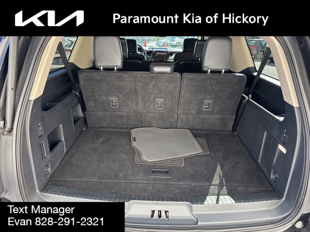 Used 2024 Ford Expedition Max XLT image 11