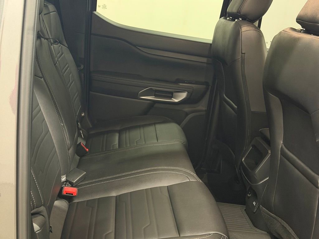 Used 2025 Ford Ranger Lariat w/ Trailer Tow Package image 23