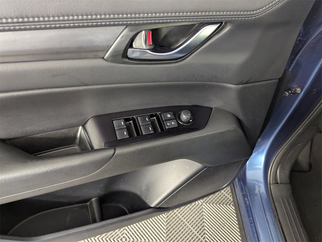 Used 2021 MAZDA CX-5 Touring image 19