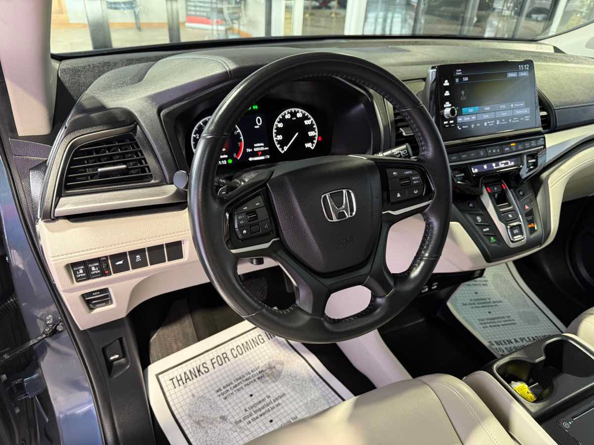 Used 2025 Honda Odyssey EX-L image 32