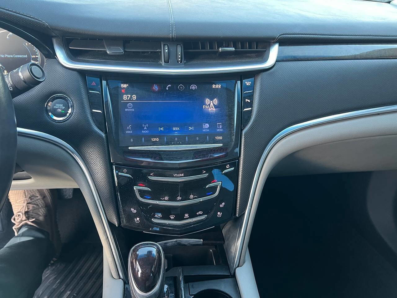 Used 2013 Cadillac XTS Premium AWD/4WD image 21