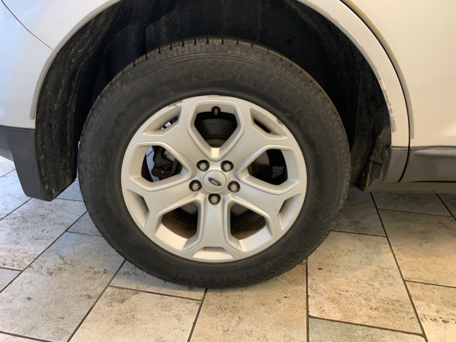 Used 2014 Ford Edge SE w/ Equipment Group 101A AWD/4WD image 10