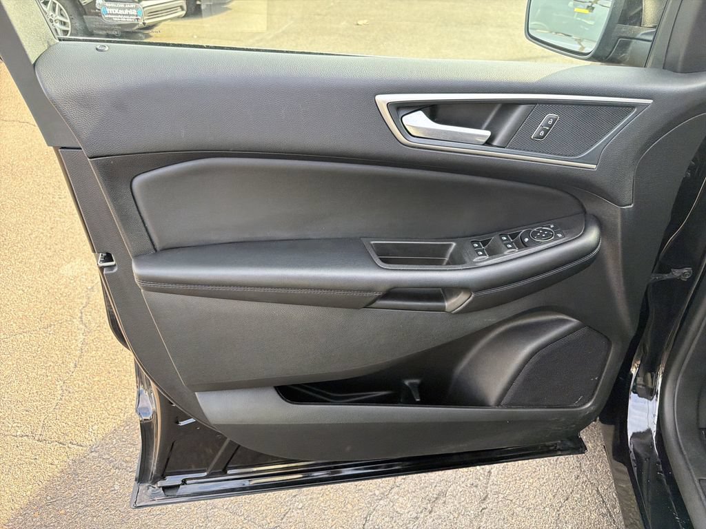 Used 2024 Ford Edge SEL w/ Convenience Package AWD/4WD image 10