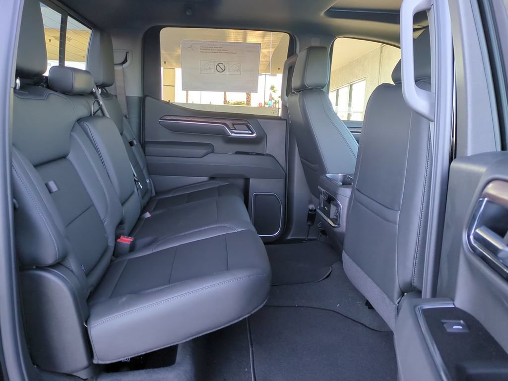 New 2026 GMC Sierra 1500 SLT w/ SLT Premium Package AWD/4WD image 31