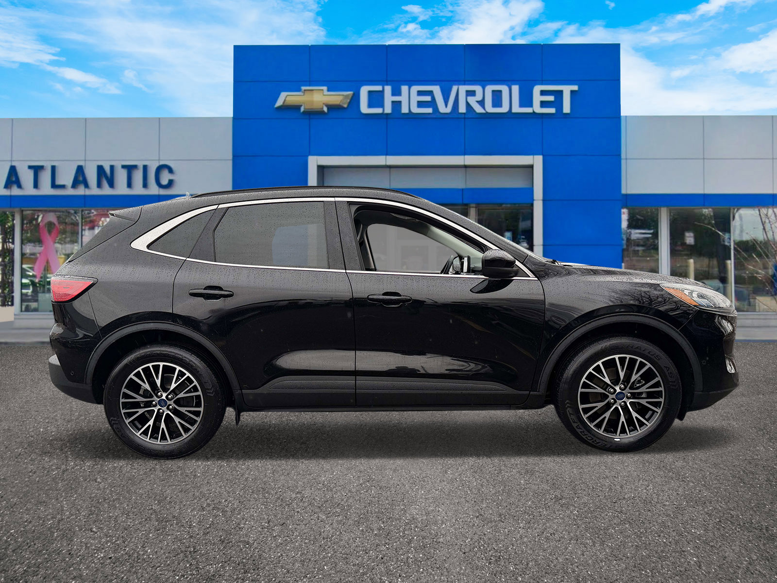 Used 2021 Ford Escape Titanium image 5
