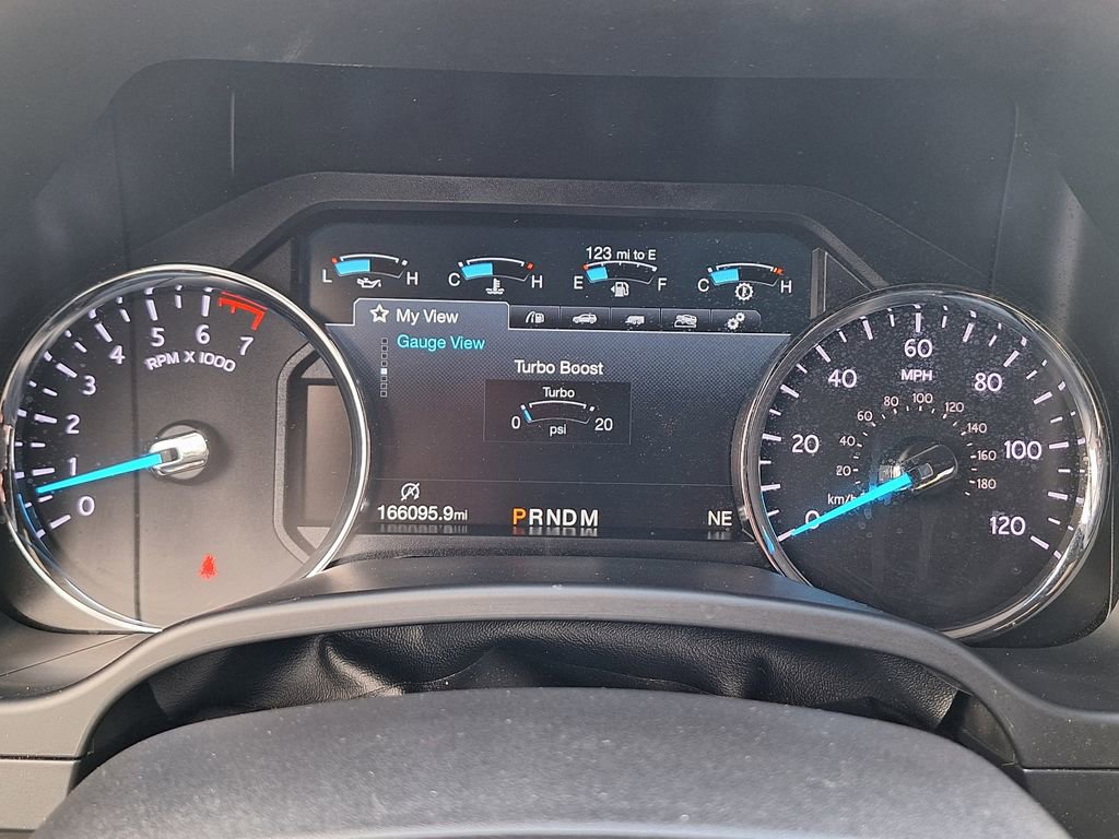Used 2018 Ford Expedition XLT w/ Equipment Group 202A AWD/4WD image 19