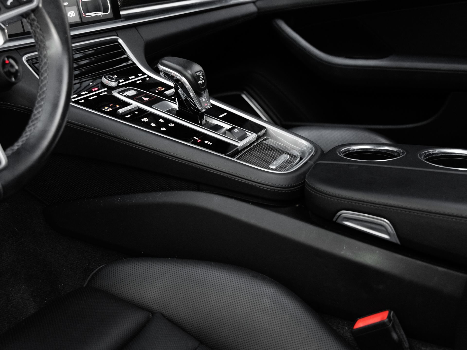 Certified 2018 Porsche Panamera Turbo S AWD/4WD image 24