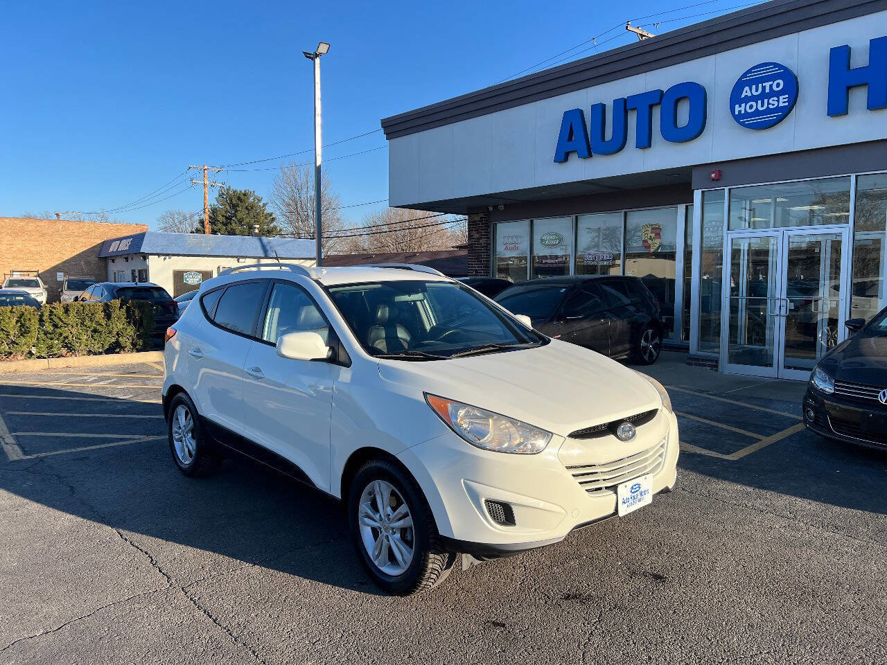 Used 2011 Hyundai Tucson GLS image 3