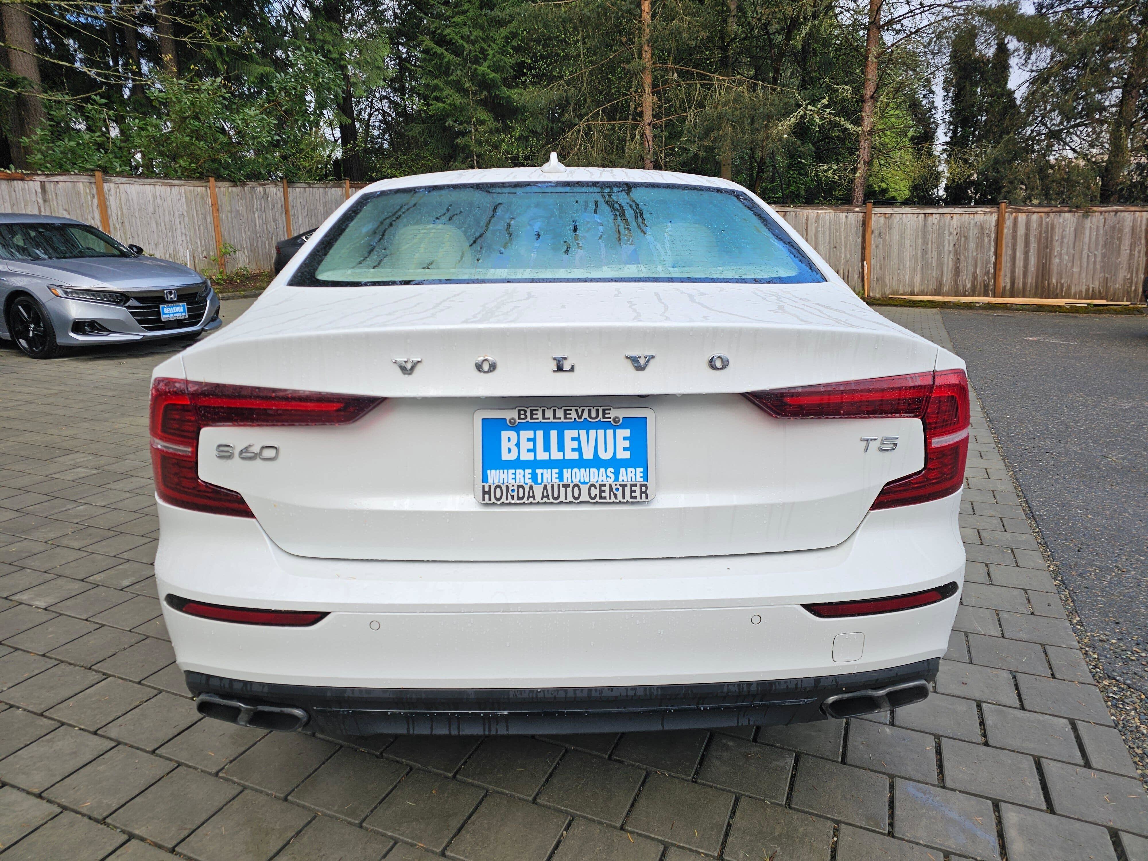 Used 2020 Volvo S60 T5 Momentum FWD image 6