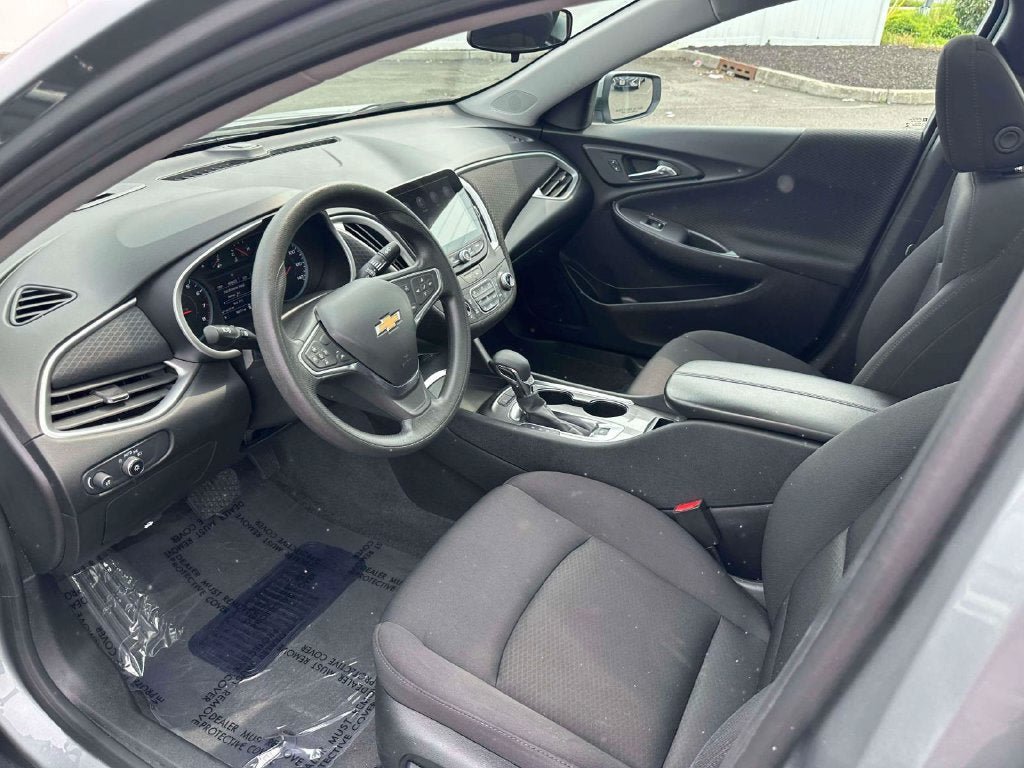 Used 2024 Chevrolet Malibu LT FWD image 15