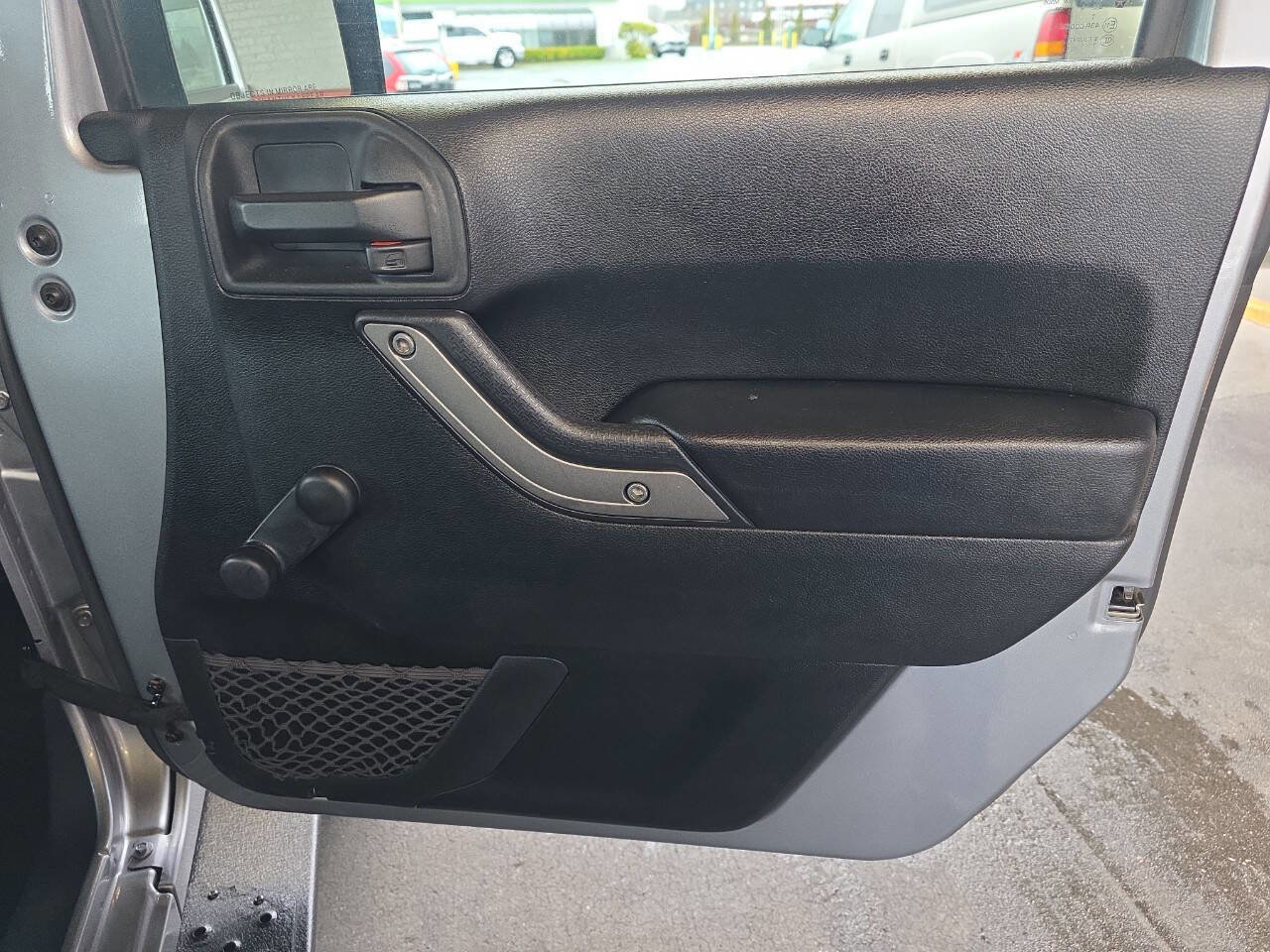 Used 2018 Jeep Wrangler Sport image 14