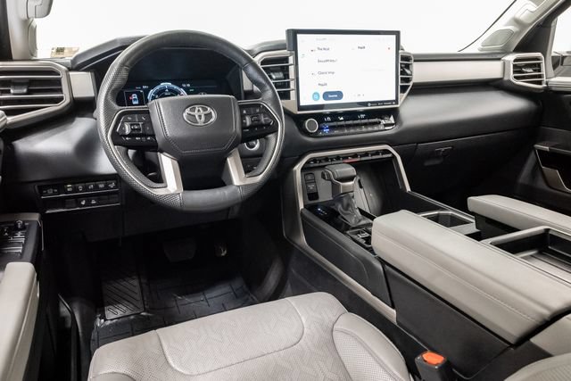 Used 2024 Toyota Tundra Limited AWD/4WD image 7