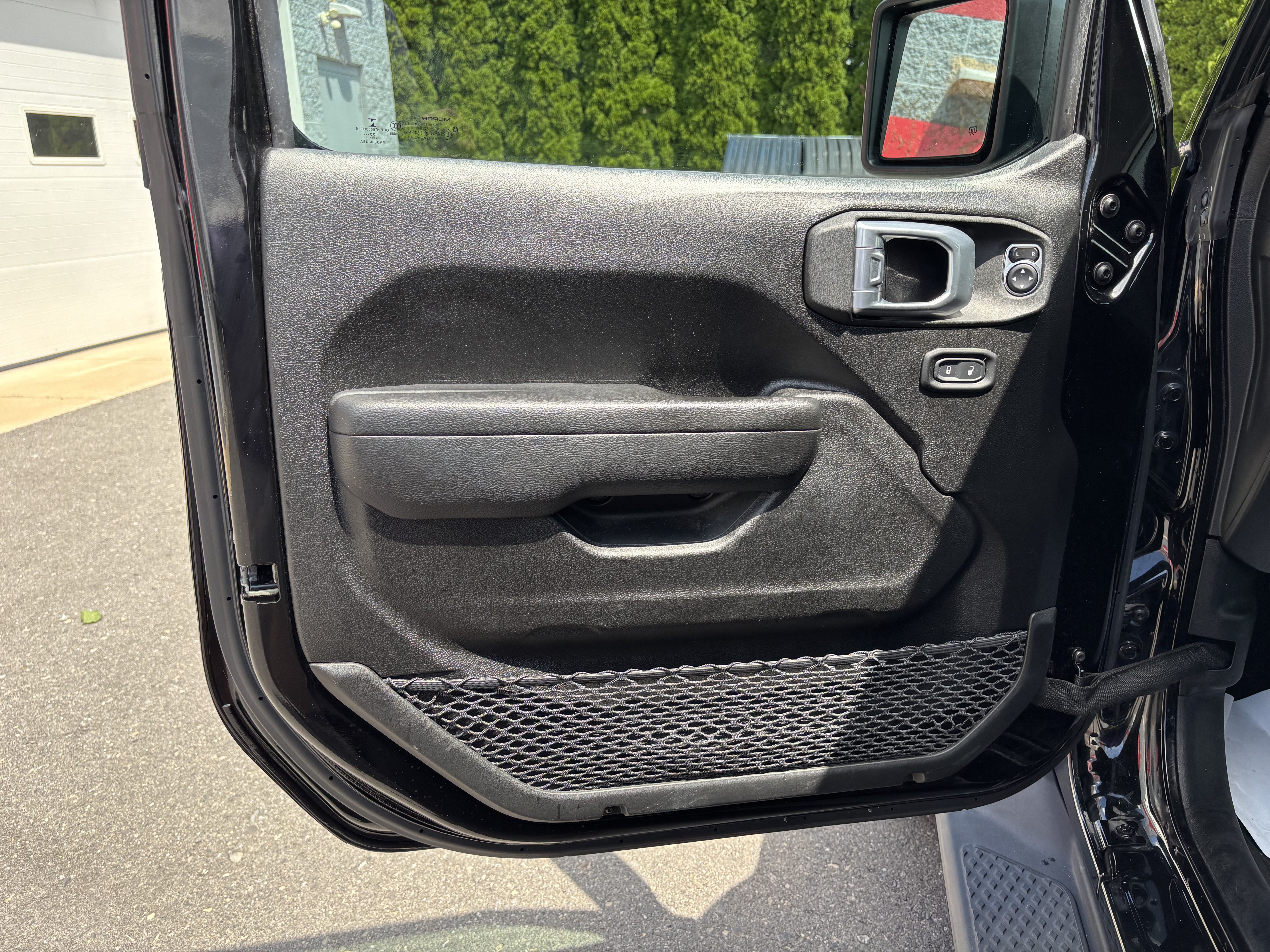 Used 2023 Jeep Gladiator Sport AWD/4WD image 15