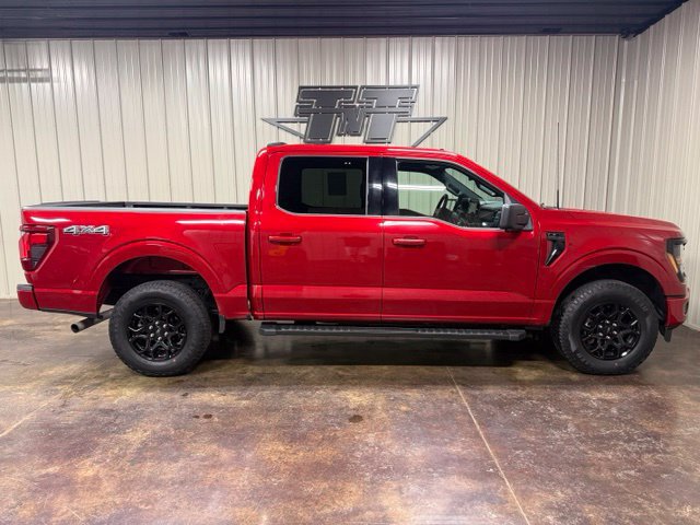 Used 2024 Ford F150 XLT w/ XLT Black Appearance Package AWD/4WD image 7
