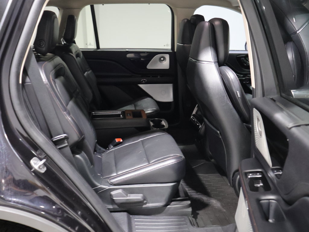 Used 2020 Lincoln Aviator Reserve w/ Equipment Group 202A AWD/4WD image 20
