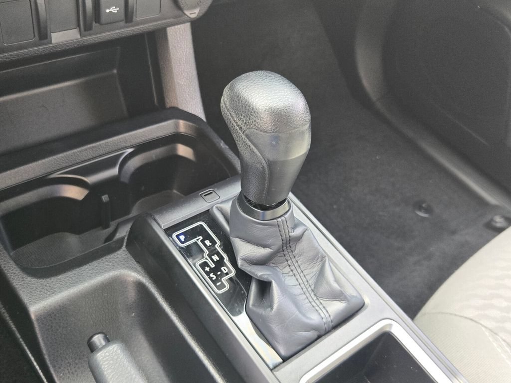 Used 2023 Toyota Tacoma SR AWD/4WD image 21