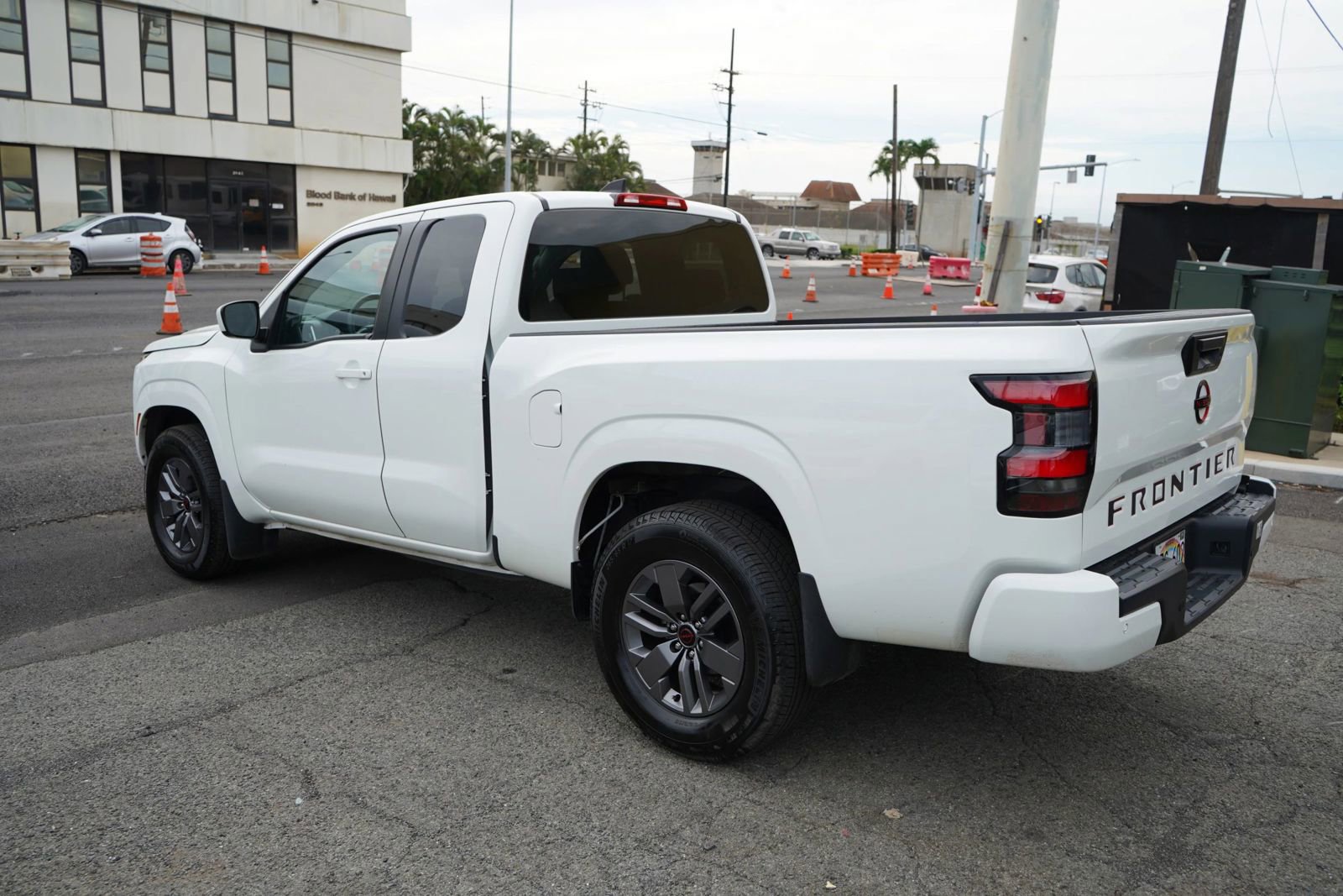 Used 2025 Nissan Frontier SV RWD image 25