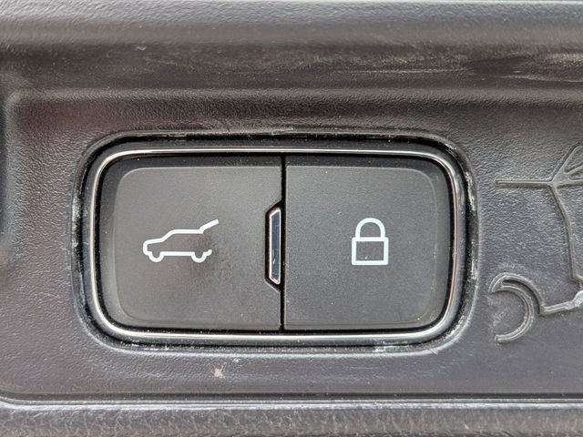 Certified 2021 Ford Explorer XLT w/ Equipment Group 202A image 19