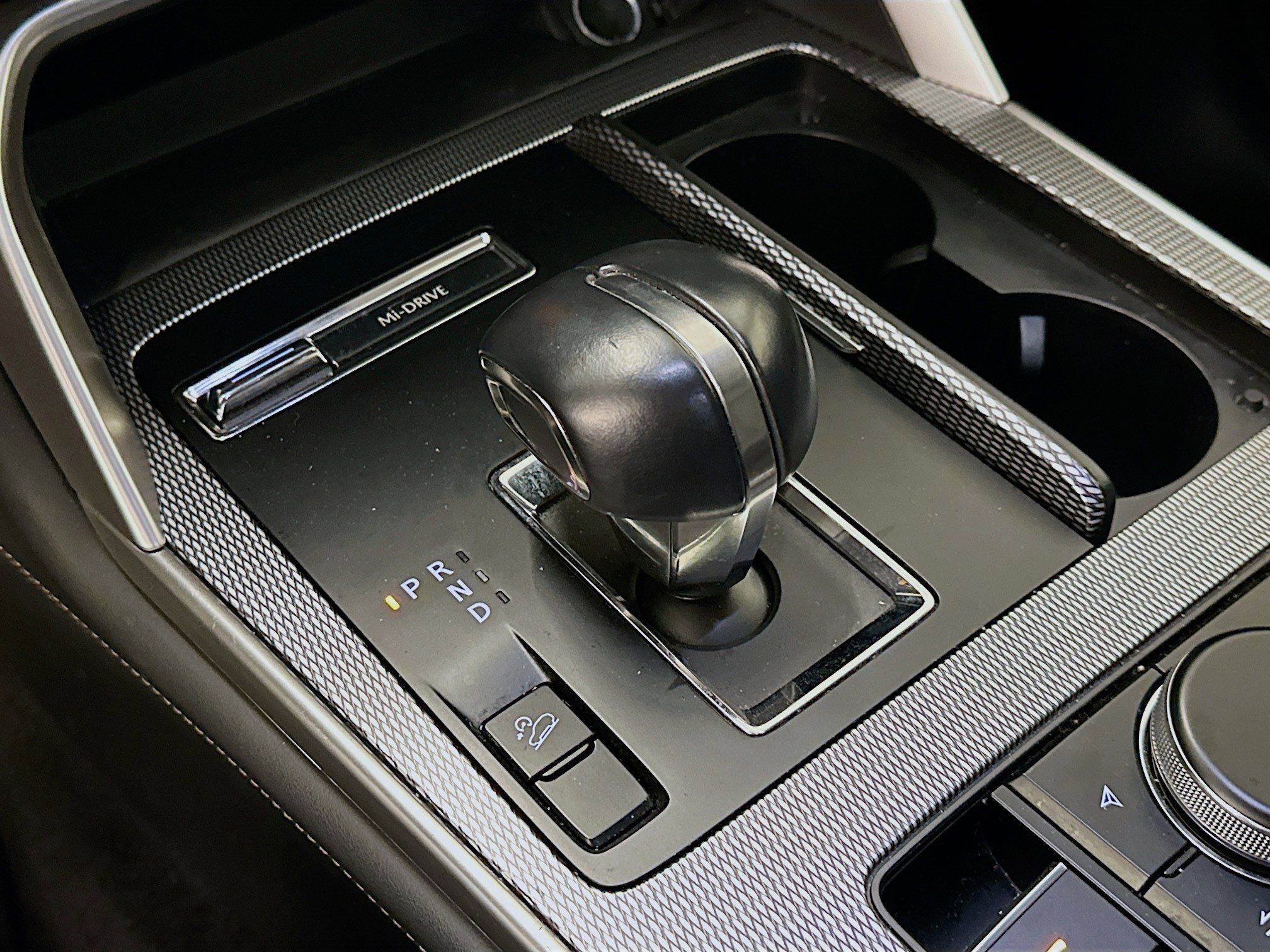 Used 2024 MAZDA CX-90 3.3 Turbo w/ Preferred Package image 25