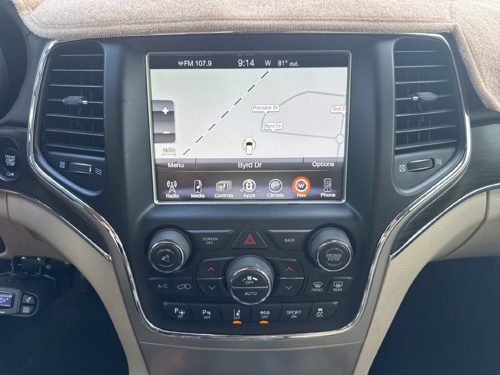 Used 2017 Jeep Grand Cherokee Overland w/ Jeep Active Safety Group AWD/4WD image 19