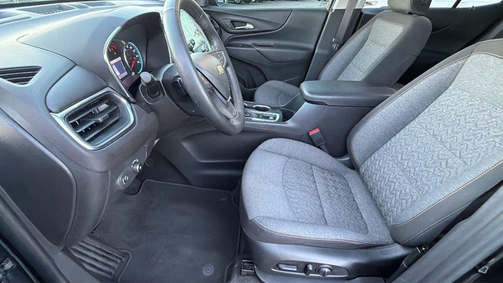 Used 2024 Chevrolet Equinox LT FWD image 17