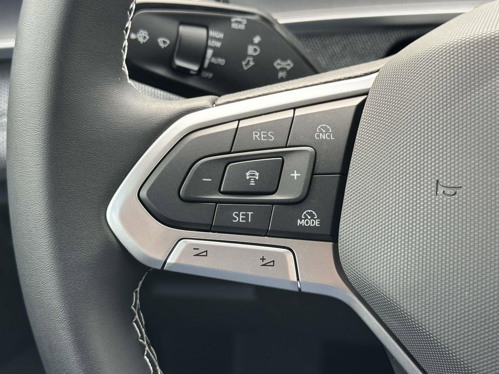 New 2025 Volkswagen Tiguan S image 16