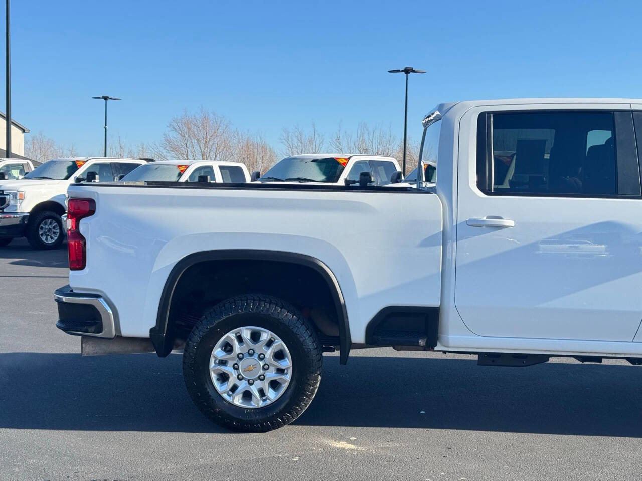 Used 2023 Chevrolet Silverado 2500 LT w/ Convenience Package AWD/4WD image 5
