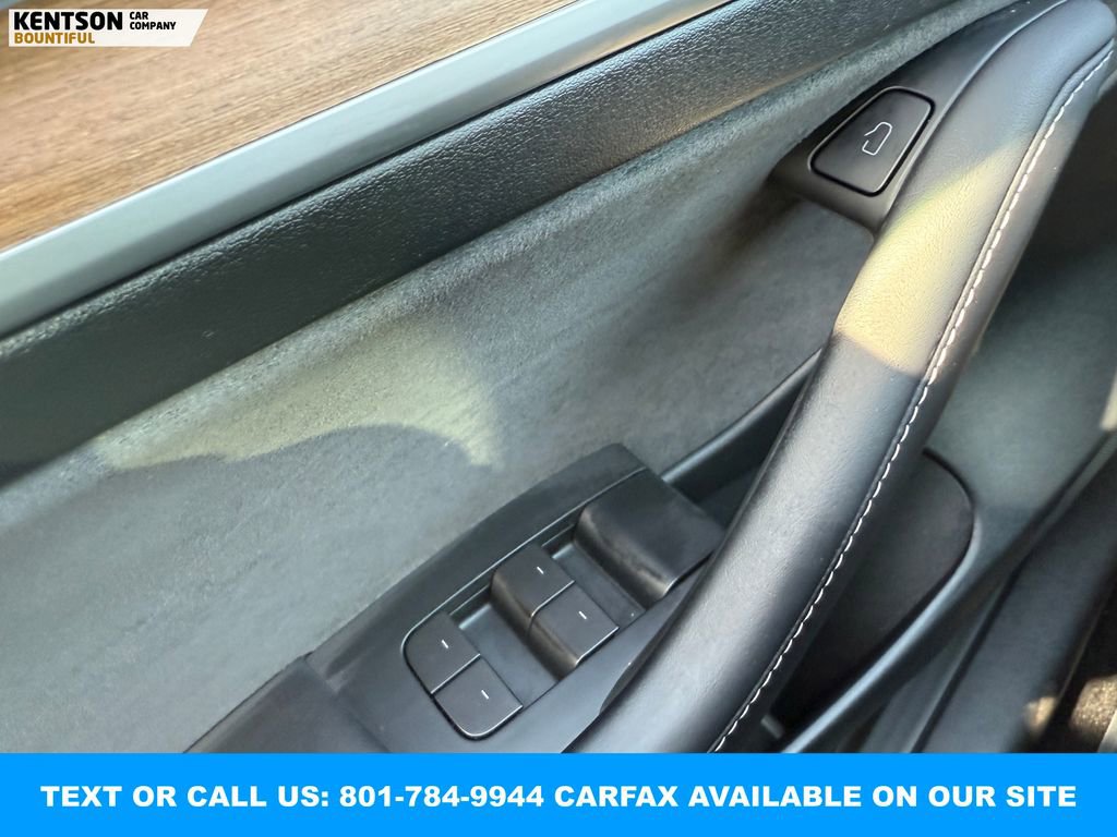 Used 2023 Tesla Model 3 Performance image 19