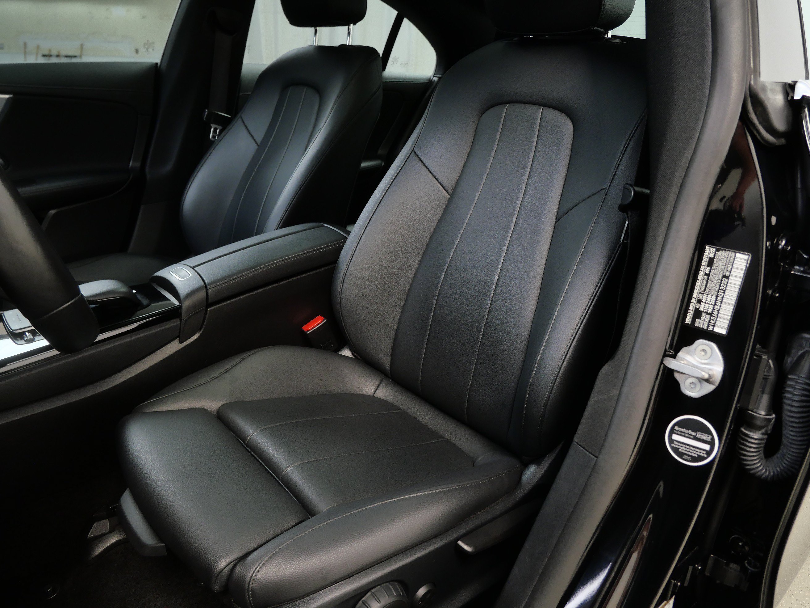 Certified 2022 Mercedes-Benz CLA 250 4MATIC w/ Premium Package Lite image 3