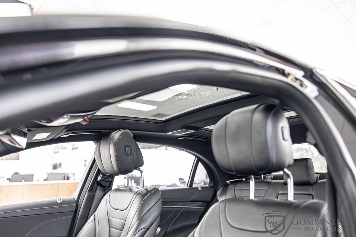 Used 2019 Mercedes-Benz S 560 Sedan image 19