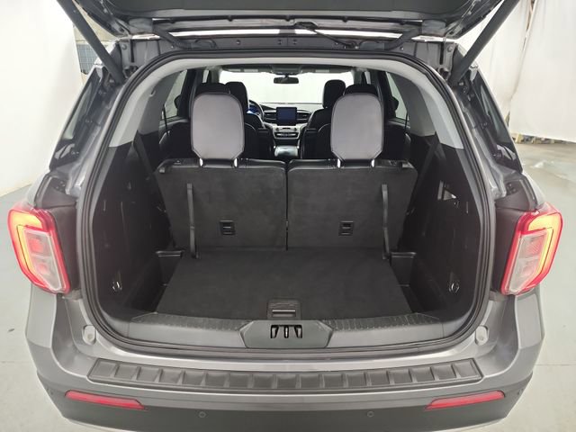 Used 2021 Ford Explorer XLT w/ Equipment Group 202A image 24
