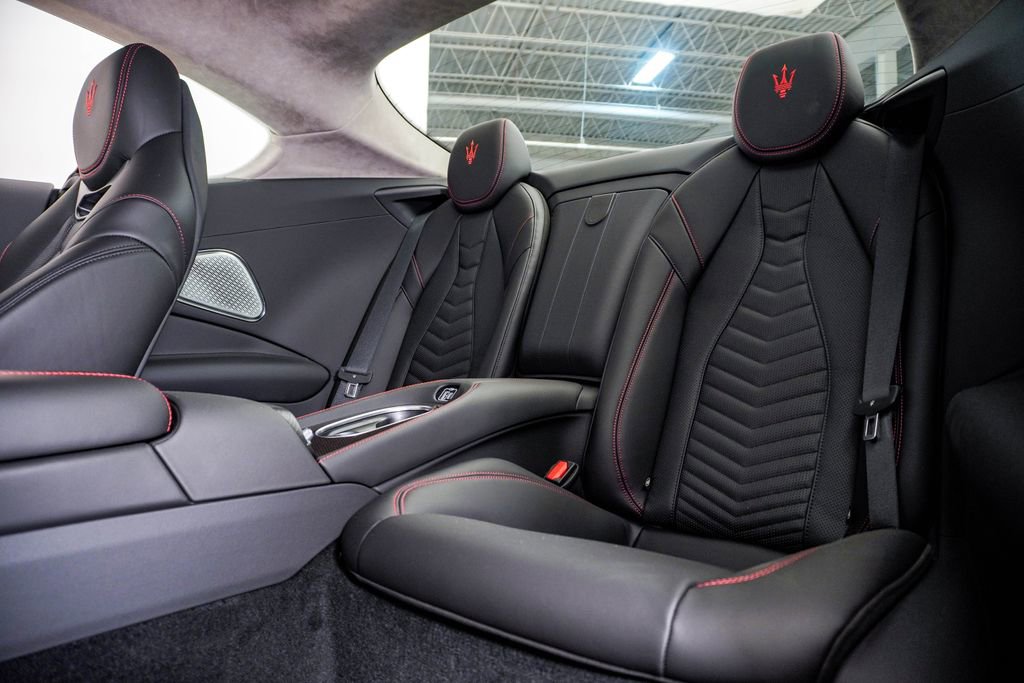 Used 2024 Maserati GranTurismo Trofeo image 19