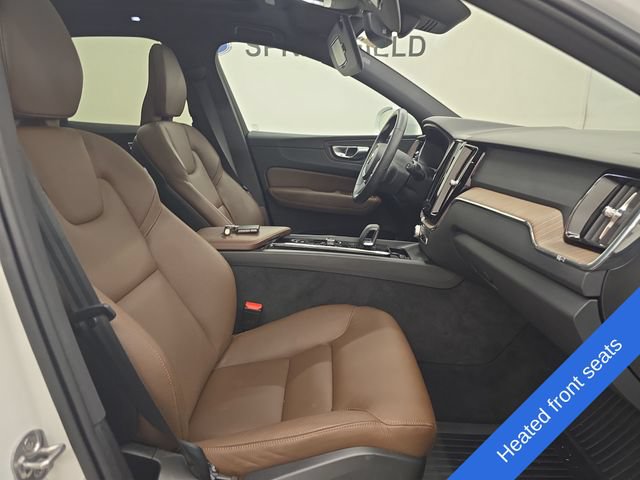 Used 2022 Volvo XC60 B5 Momentum AWD/4WD image 9