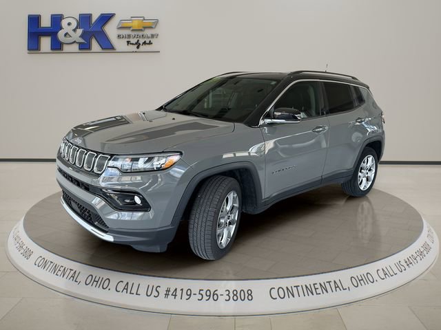 Used 2022 Jeep Compass Limited w/ Sun and Sound Group AWD/4WD image 3