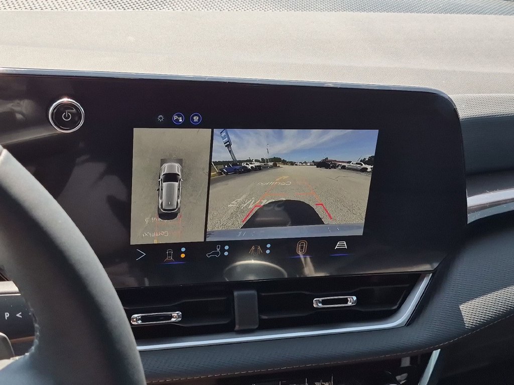 New 2027 Chevrolet Equinox LT w/ Safety and Technology Package FWD image 25