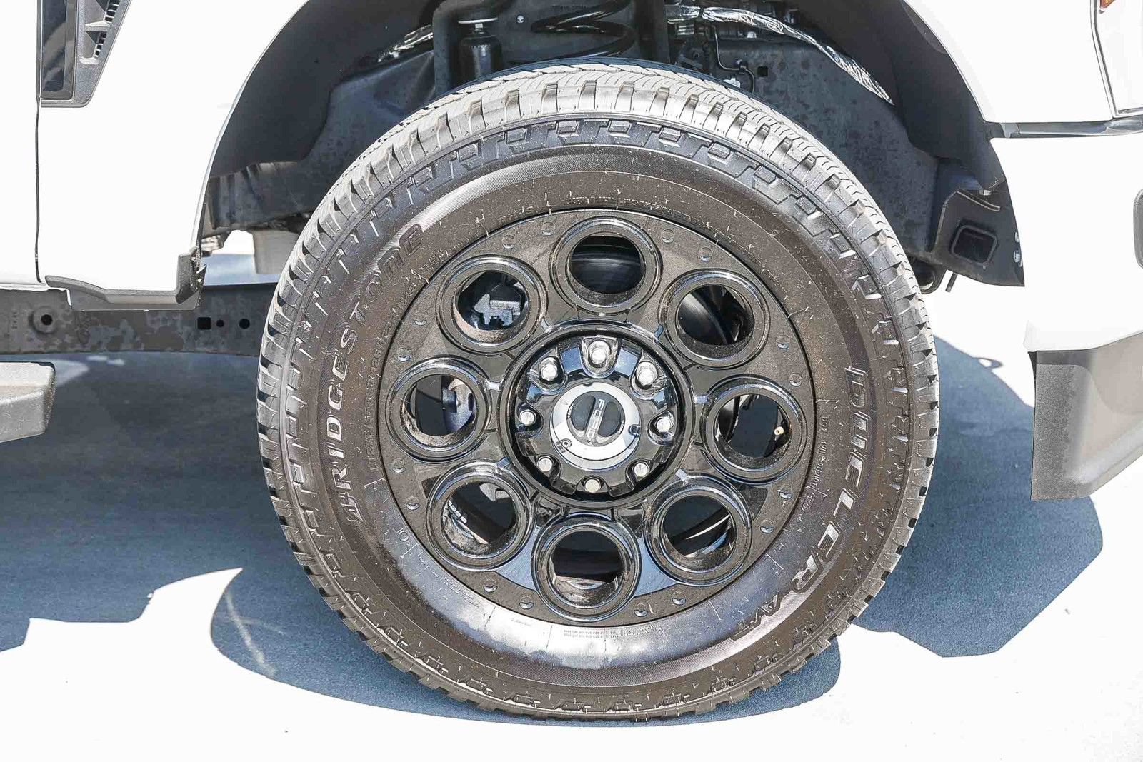 Used 2025 Ford F350 Lariat w/ Black Appearance Package AWD/4WD image 9