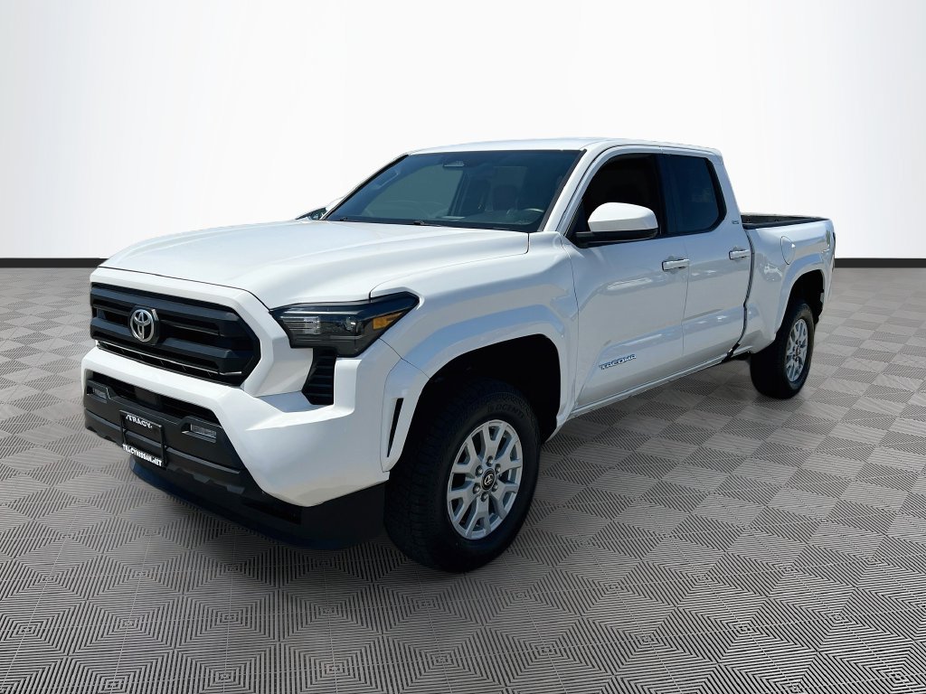 Used 2024 Toyota Tacoma SR5 AWD/4WD image 3