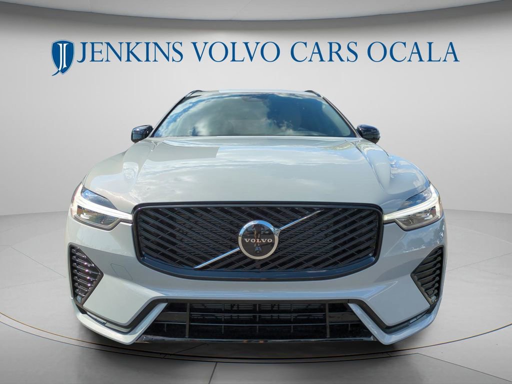 New 2026 Volvo XC60 B5 Plus AWD/4WD image 8