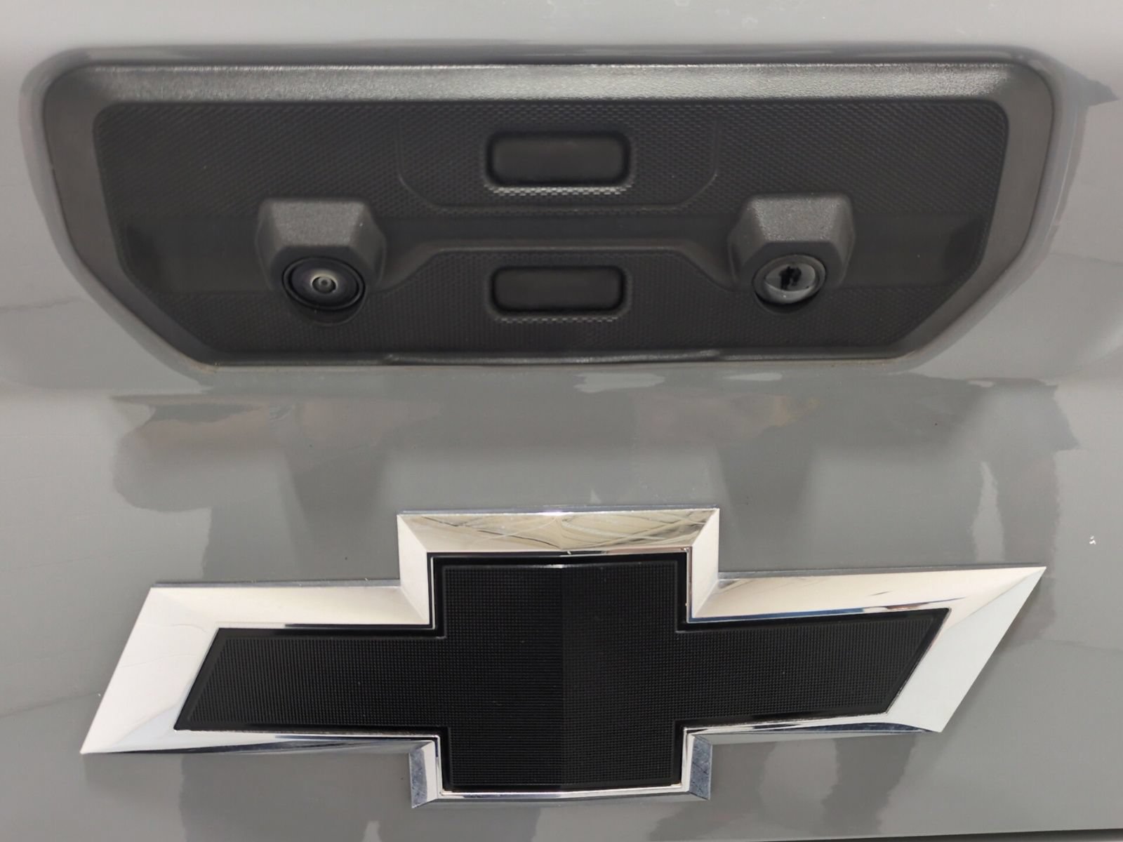 Used 2025 Chevrolet Silverado 2500 ZR2 w/ Technology Package AWD/4WD image 16