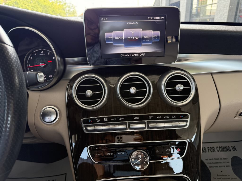 Used 2015 Mercedes-Benz C 300 4MATIC Sedan image 18