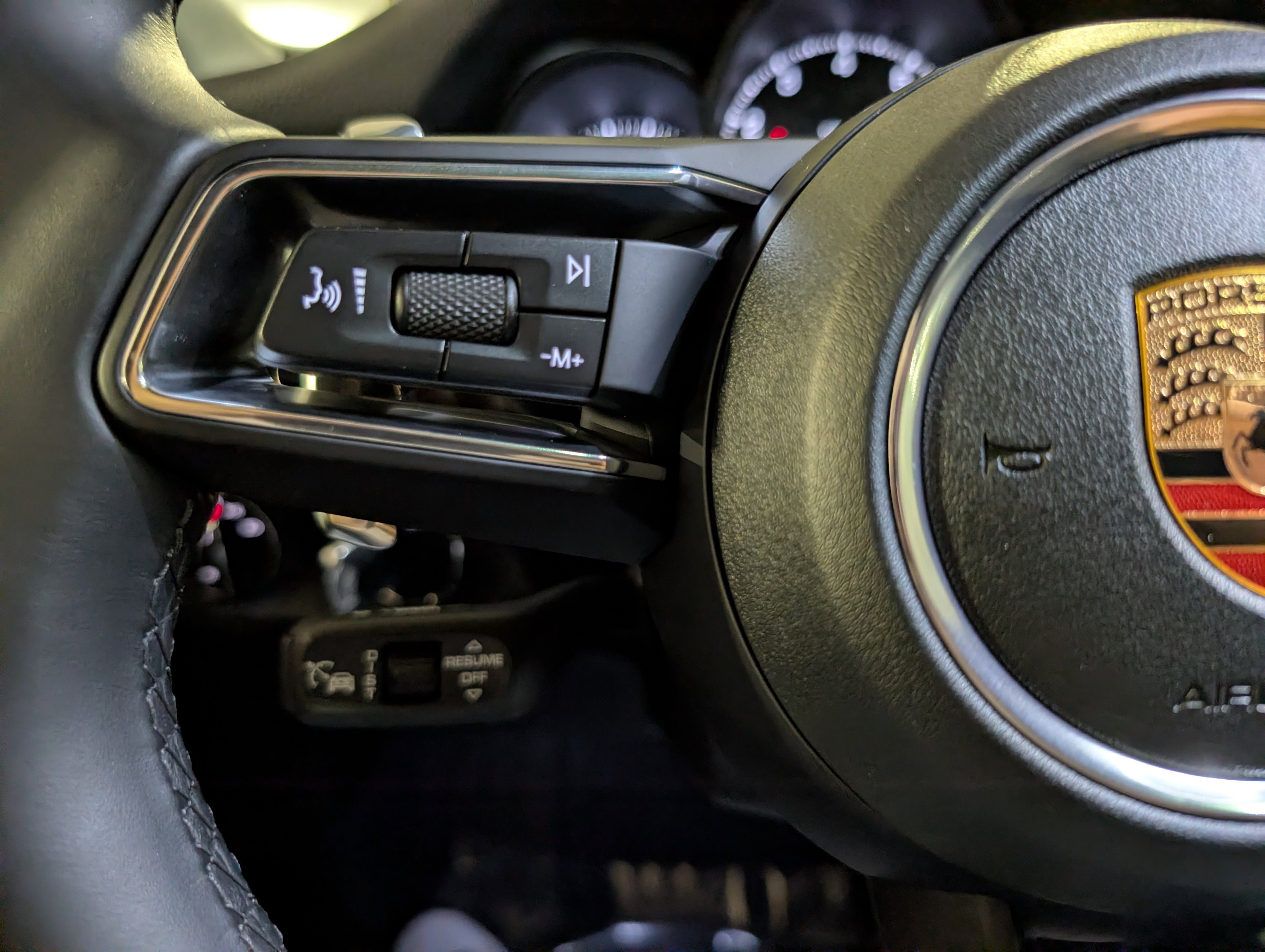 Certified 2026 Porsche Macan image 28