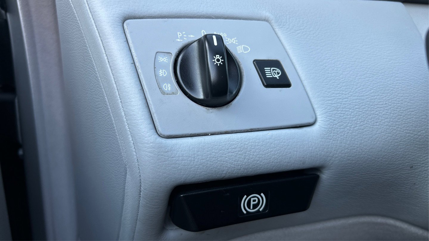 Used 2002 Mercedes-Benz CL 500 image 32