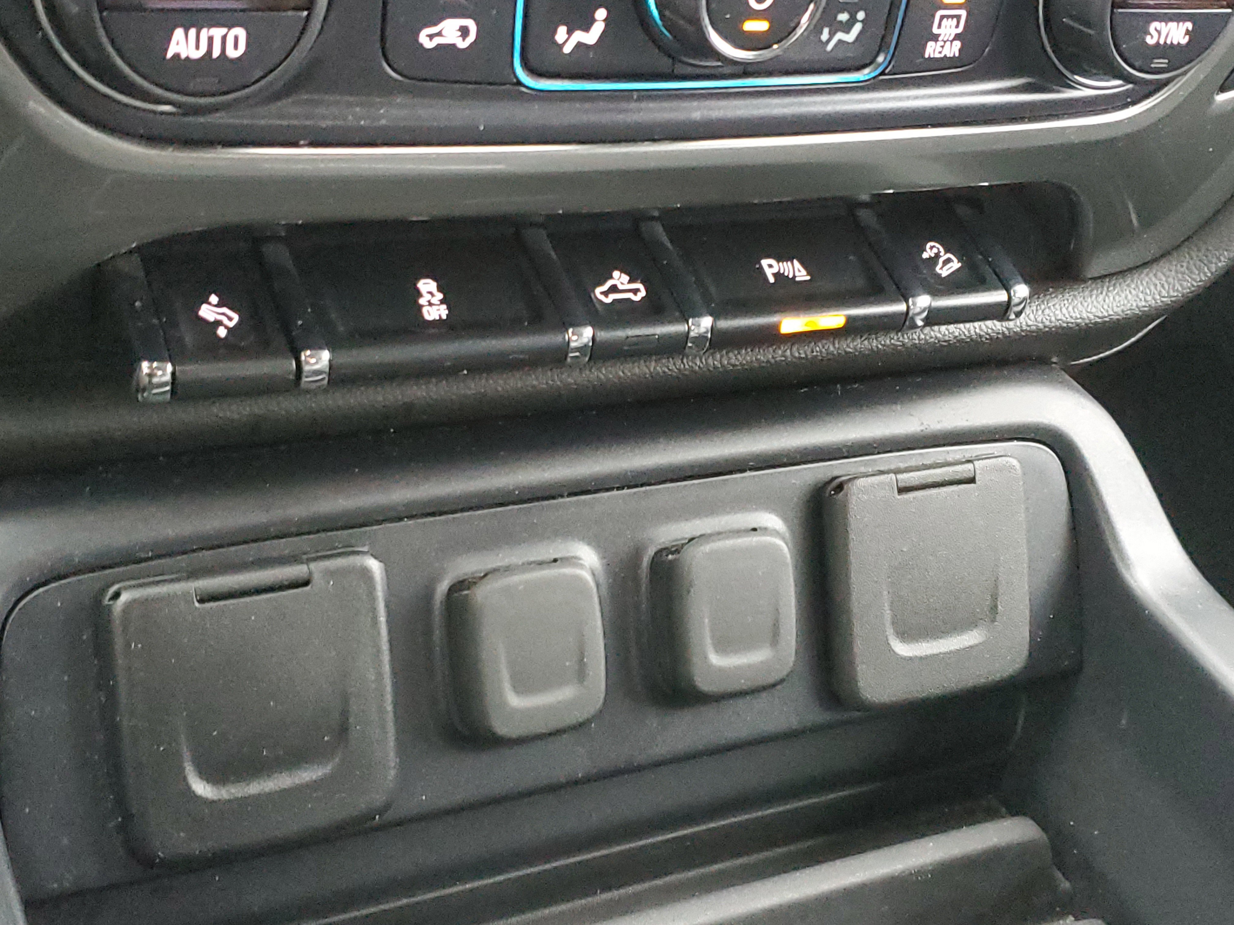 Used 2018 Chevrolet Silverado 1500 LTZ Z71 w/ LTZ Plus Package image 28