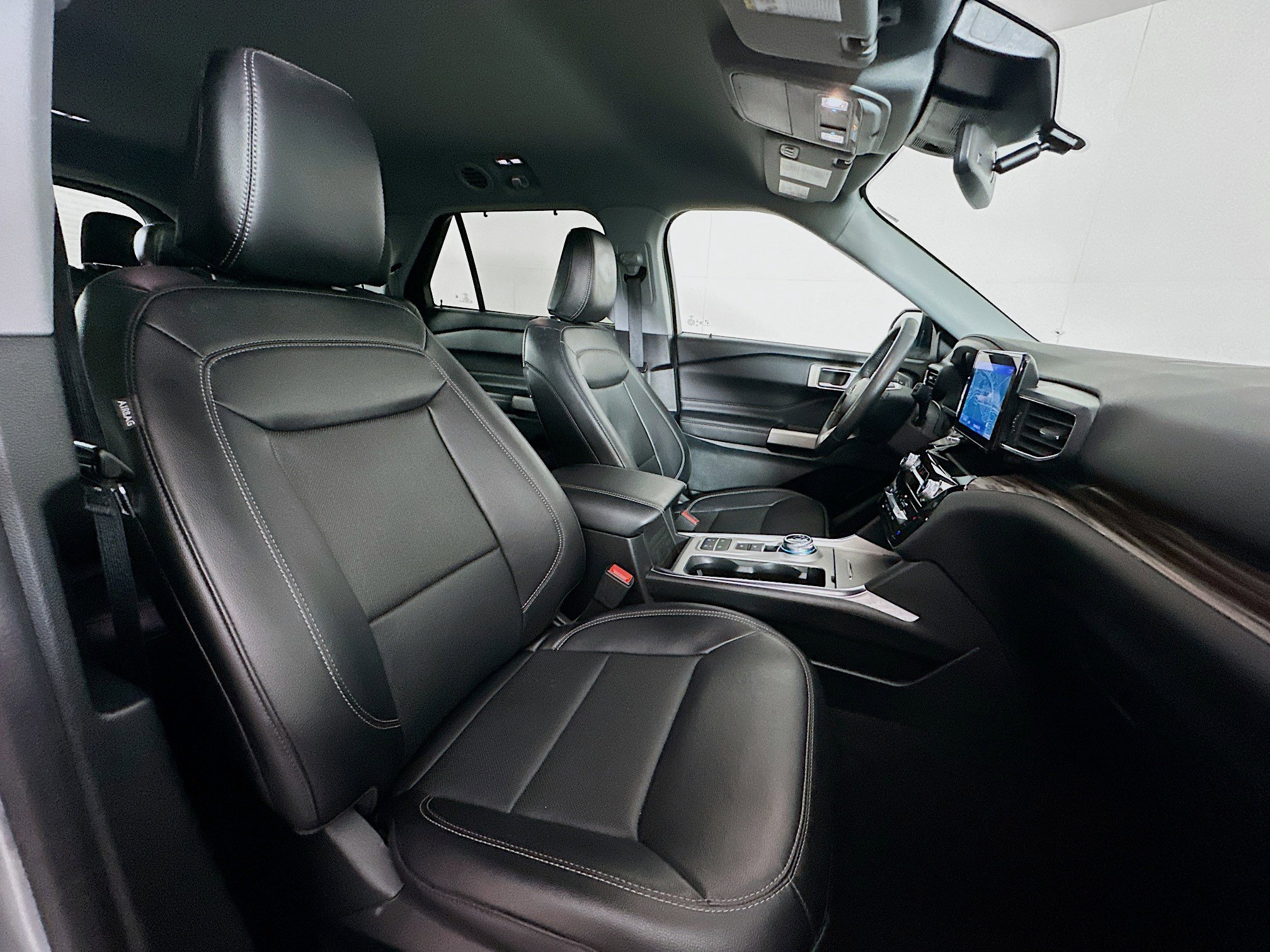 Used 2024 Ford Explorer Limited image 34