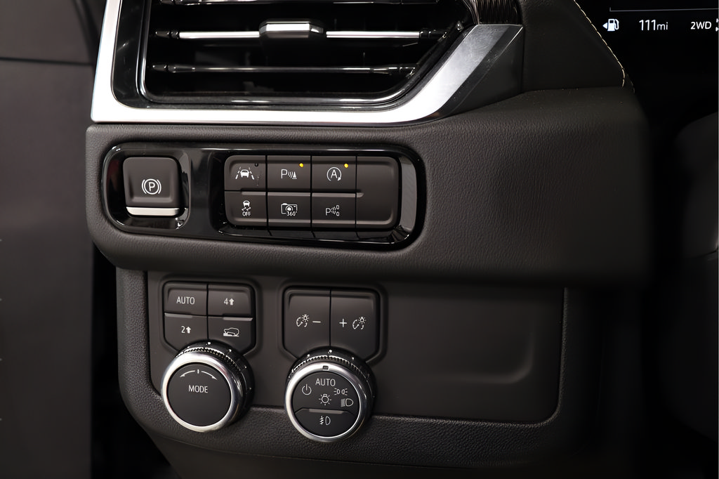 Used 2025 GMC Yukon XL Elevation AWD/4WD image 19