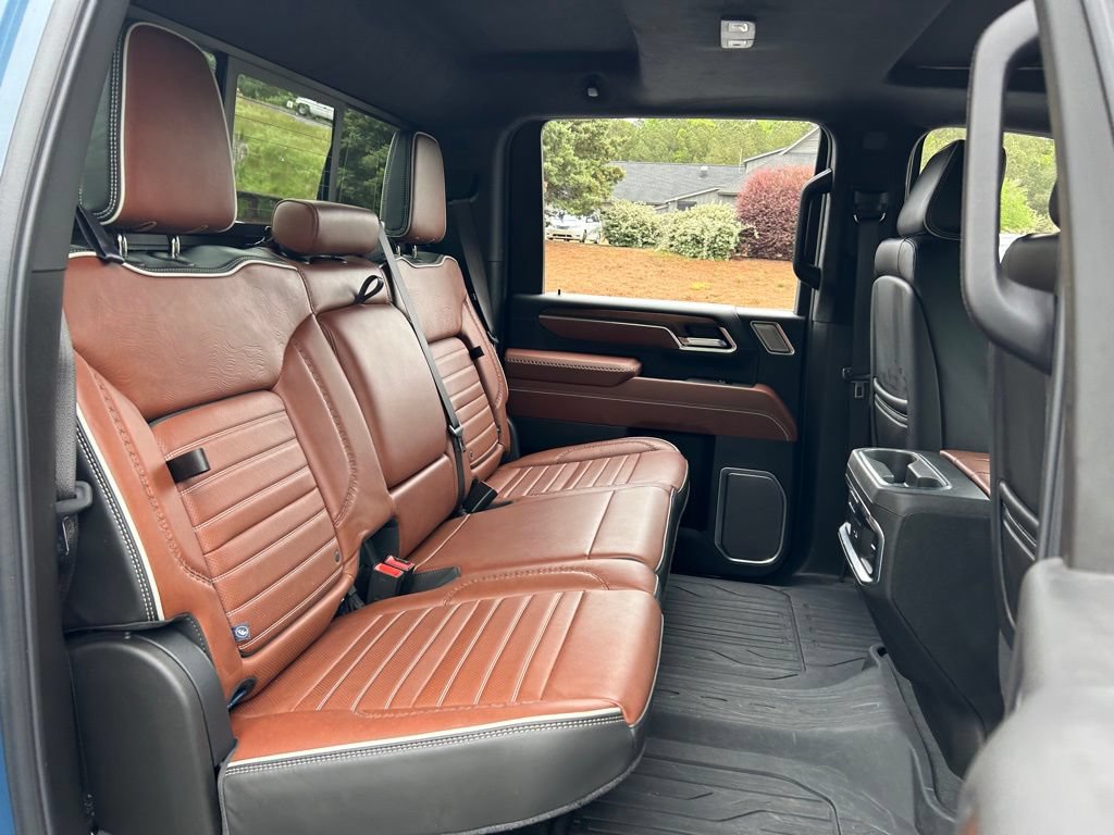 Used 2025 GMC Sierra 2500 Denali Ultimate AWD/4WD image 56